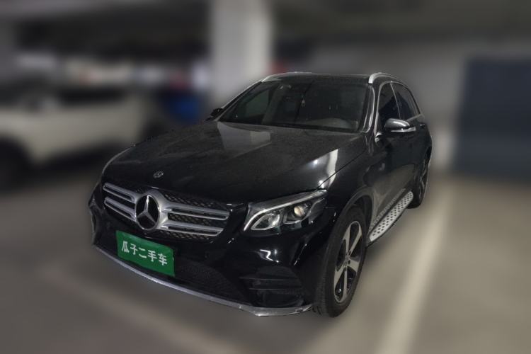 Used Mercedes-Benz GLC 2017 GLC 260 4MATIC Luxury Model Guazi used car, China used car export, Used car for sale, Used Mercedes-Benz cars, Cheapest cars for sale