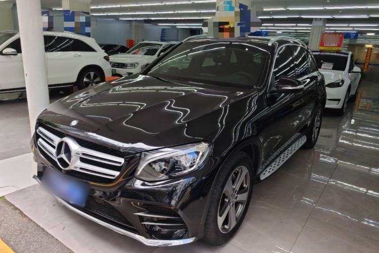 Używany Mercedes-Benz GLC 2017 GLC 300 4MATIC Sport Edition Guazi used car, China used car export, Used car for sale, Used cars, Cheapest cars for sale