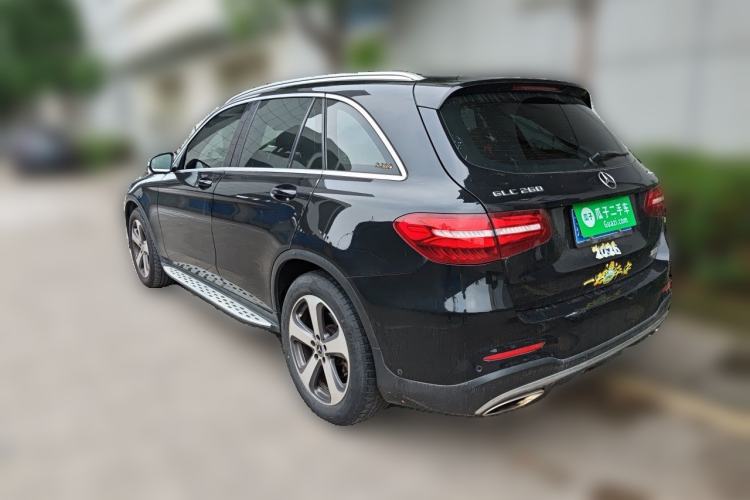 Used Mercedes-Benz GLC 2017 GLC 260 4MATIC Luxury Model Rear Left 45 Deg