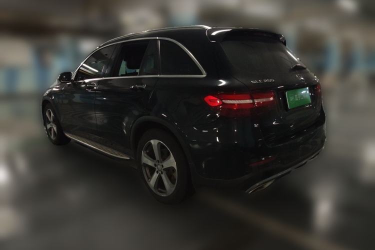 Used Mercedes-Benz GLC 2017 GLC 260 4MATIC Luxury Model Rear Left 45 Deg