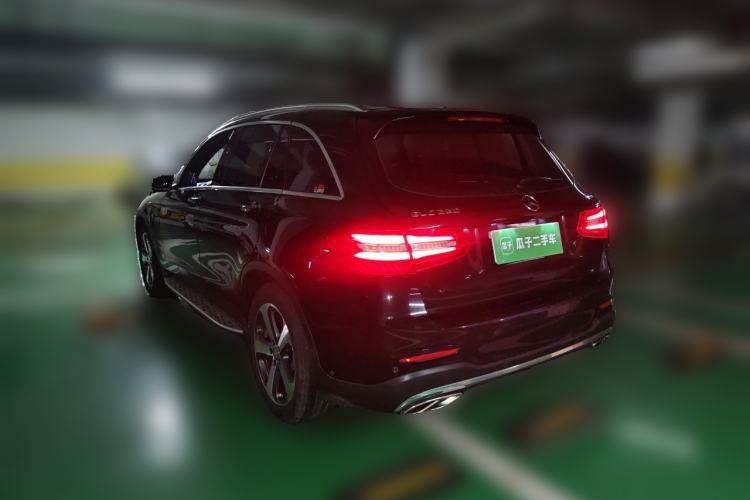 Used Mercedes-Benz GLC 2017 GLC 260 4MATIC Luxury Model Rear Left 45 Deg