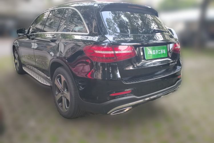 Used Mercedes-Benz GLC 2017 GLC 260 4MATIC Luxury Model Rear Left 45 Deg