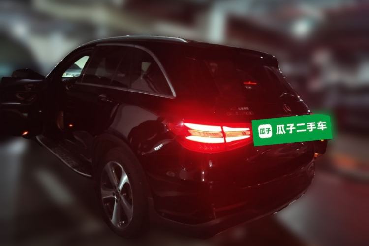 Used Mercedes-Benz GLC 2017 GLC 260 4MATIC Luxury Model Rear Left 45 Deg
