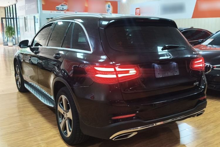 Used Mercedes-Benz GLC 2017 GLC 260 4MATIC Luxury Model Rear Left 45 Deg