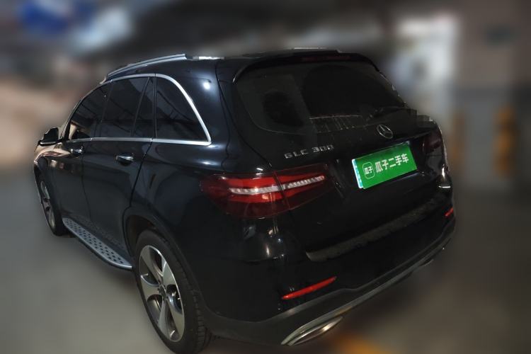 Used Mercedes-Benz GLC 2017 GLC 300 4MATIC Luxury Model Rear Left 45 Deg