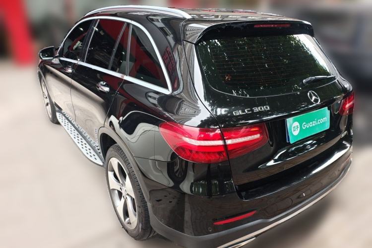 Used Mercedes-Benz GLC 2017 GLC 300 4MATIC Luxury Model Rear Left 45 Deg