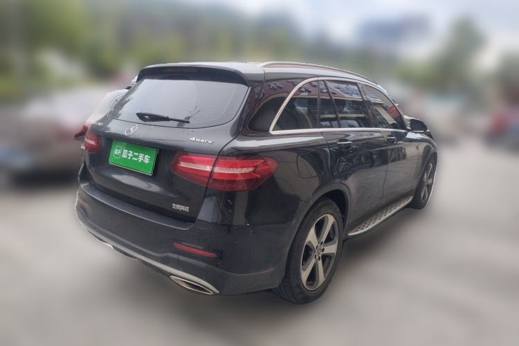 Used Mercedes-Benz GLC 2017 GLC 260 4MATIC Luxury Model Rear Right 45 Deg