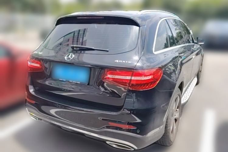 Used Mercedes-Benz GLC 2017 GLC 260 4MATIC Luxury Model Rear Right 45 Deg