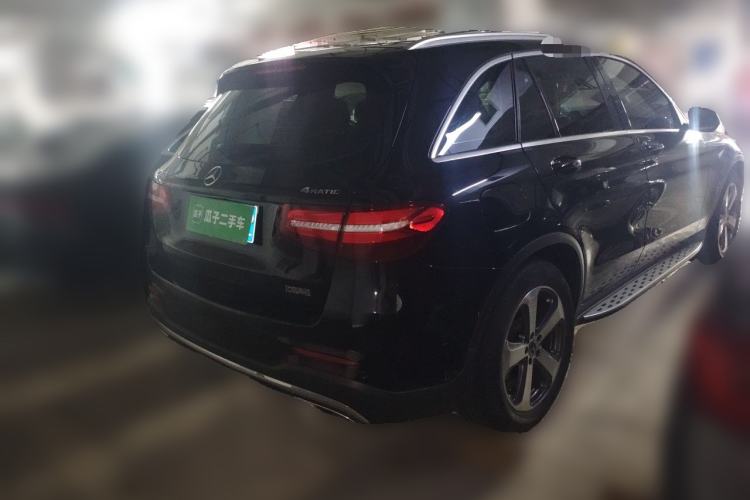Used Mercedes-Benz GLC 2017 GLC 260 4MATIC Luxury Model Rear Right 45 Deg