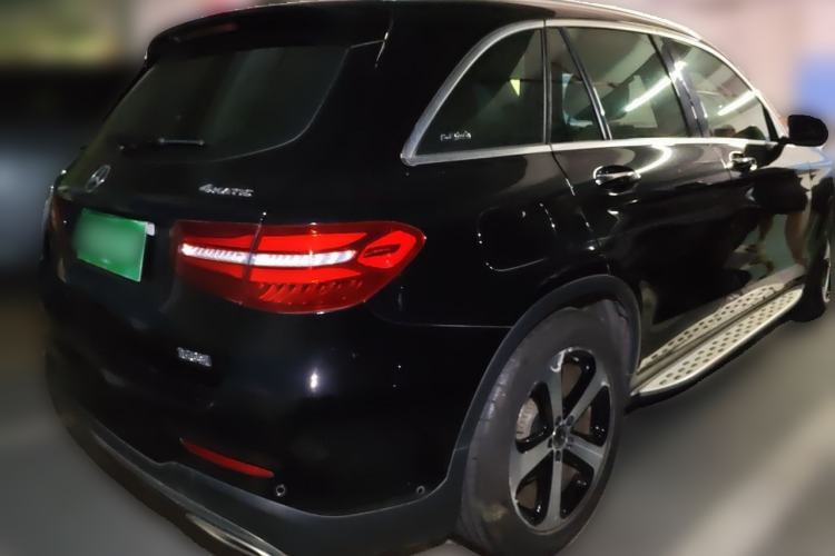 Used Mercedes-Benz GLC 2017 GLC 260 4MATIC Luxury Model Rear Right 45 Deg