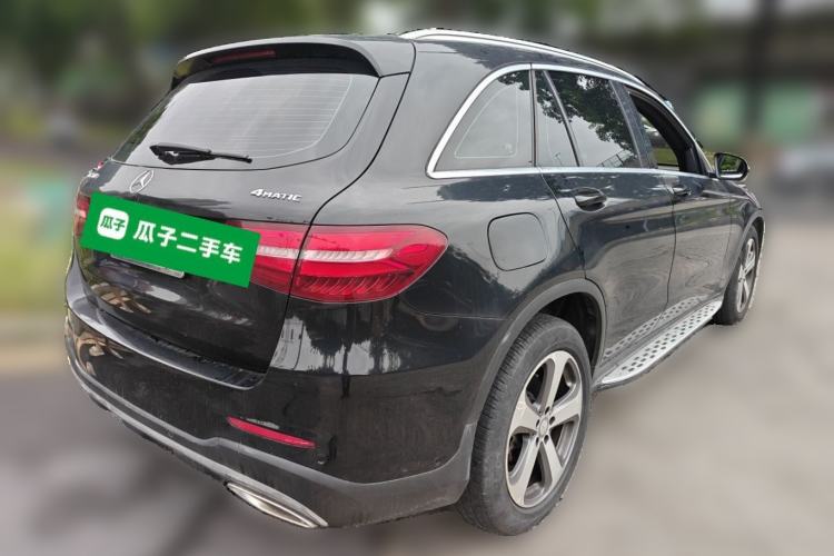 Used Mercedes-Benz GLC 2017 GLC 260 4MATIC Luxury Model Rear Right 45 Deg