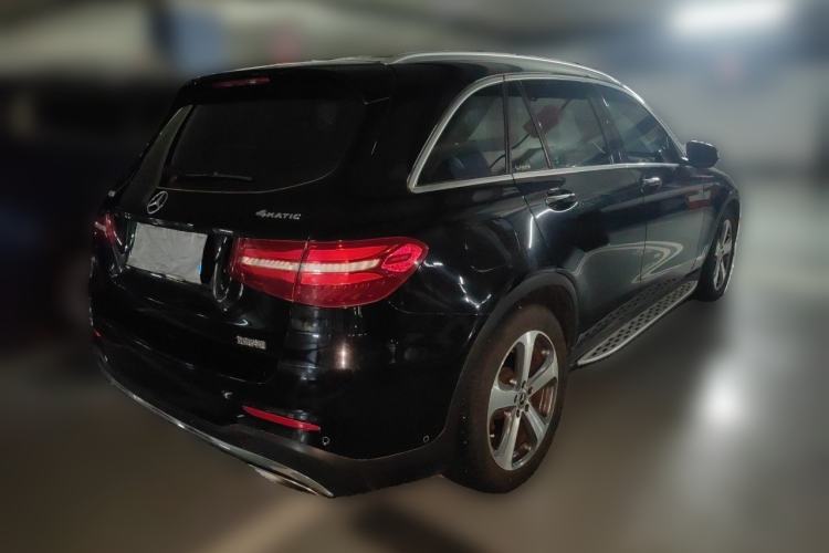Used Mercedes-Benz GLC 2017 GLC 260 4MATIC Luxury Model Rear Right 45 Deg