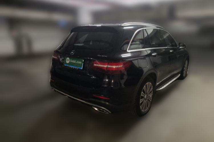 Used Mercedes-Benz GLC 2017 GLC 260 4MATIC Luxury Model Rear Right 45 Deg