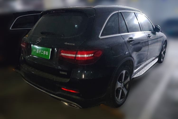 Used Mercedes-Benz GLC 2017 GLC 260 4MATIC Luxury Model Rear Right 45 Deg