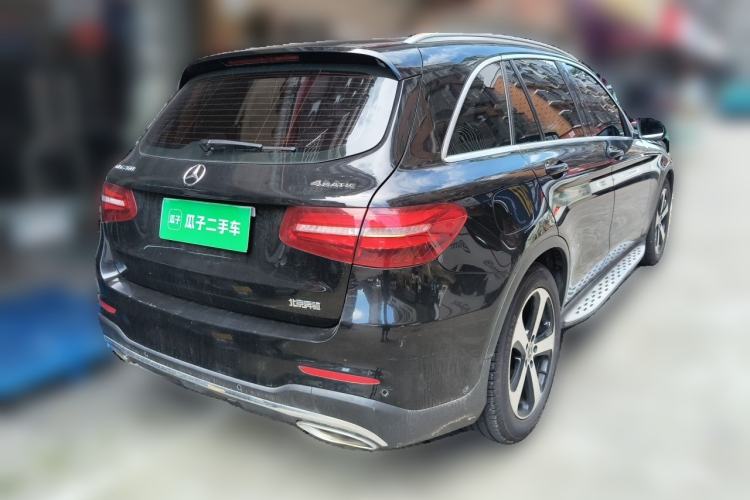 Used Mercedes-Benz GLC 2017 GLC 260 4MATIC Luxury Model Rear Right 45 Deg