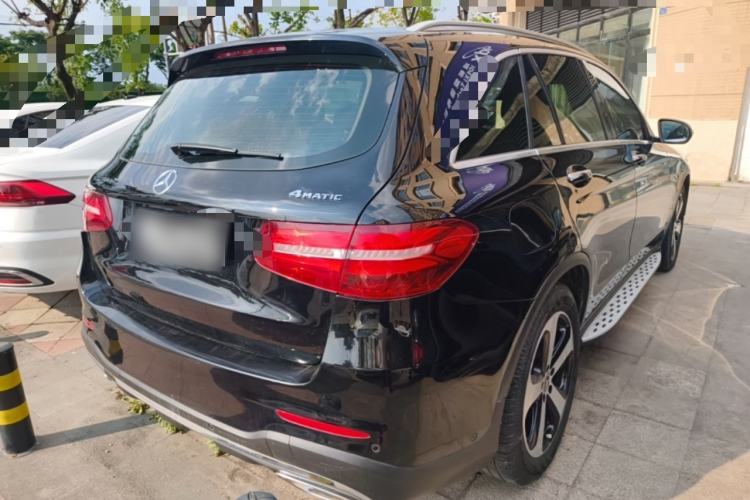 Used Mercedes-Benz GLC 2017 GLC 260 4MATIC Luxury Model Rear Right 45 Deg