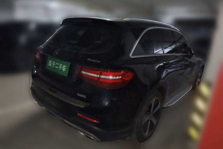 Used Mercedes-Benz GLC 2017 GLC 260 4MATIC Luxury Model Rear Right 45 Deg