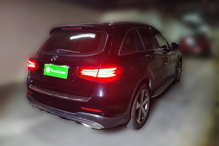 Used Mercedes-Benz GLC 2017 GLC 260 4MATIC Luxury Model Rear Right 45 Deg