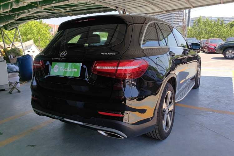 Used Mercedes-Benz GLC 2017 GLC 300 4MATIC Sport Edition Rear Right 45 Deg