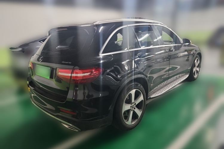 Used Mercedes-Benz GLC 2017 GLC 260 4MATIC Luxury Model Rear Right 45 Deg