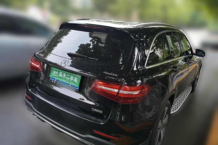 Used Mercedes-Benz GLC 2017 GLC 260 4MATIC Luxury Model Rear Right 45 Deg