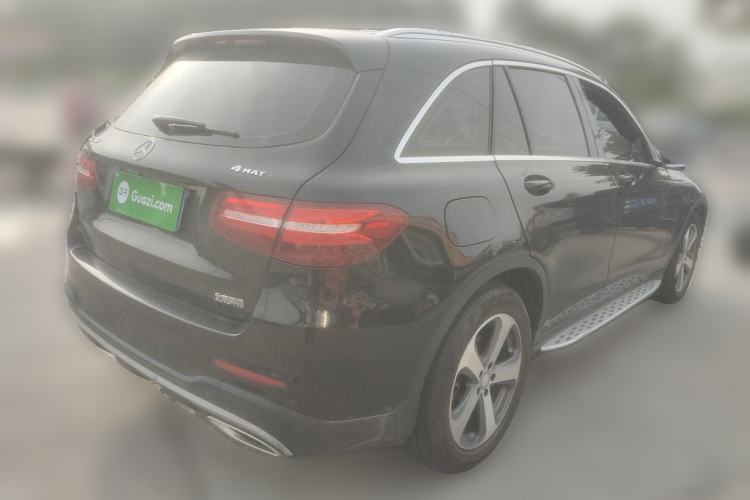 Used Mercedes-Benz GLC 2017 GLC 260 4MATIC Luxury Model Rear Right 45 Deg