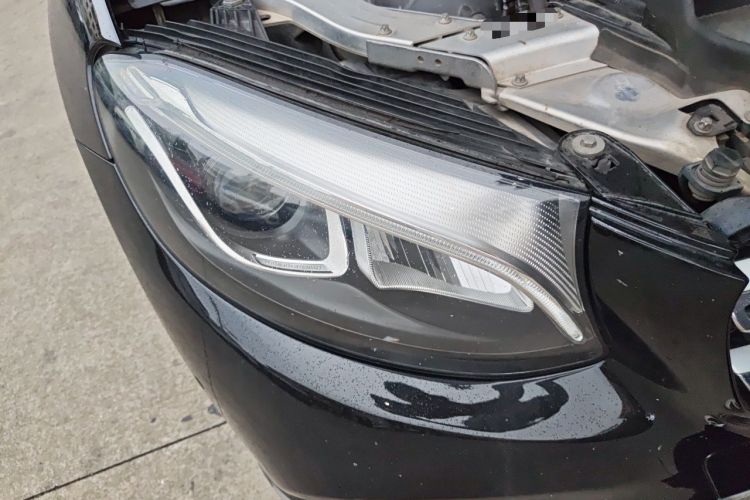 Used Mercedes-Benz GLC 2017 GLC 260 4MATIC Dynamic Edition Right Front Headlight