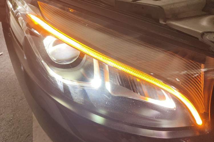Used Mercedes-Benz GLC 2017 GLC 200 4MATIC Right Front Headlight