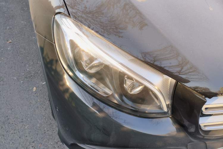 Used Mercedes-Benz GLC 2017 GLC 300 4MATIC Sport Edition Right Front Headlight