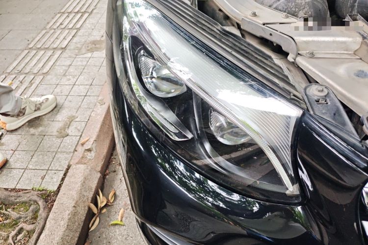 Used Mercedes-Benz GLC 2017 GLC 300 4MATIC Sport Edition Right Front Headlight