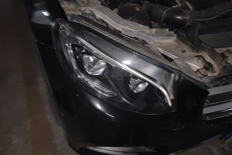 Used Mercedes-Benz GLC 2017 GLC 300 4MATIC Sport Edition Right Front Headlight