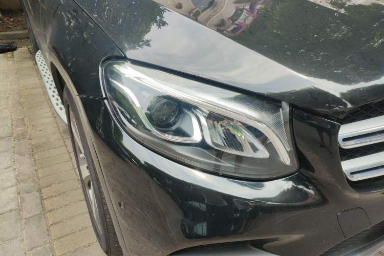 Used Mercedes-Benz GLC 2017 GLC 260 4MATIC Luxury Model Right Front Headlight