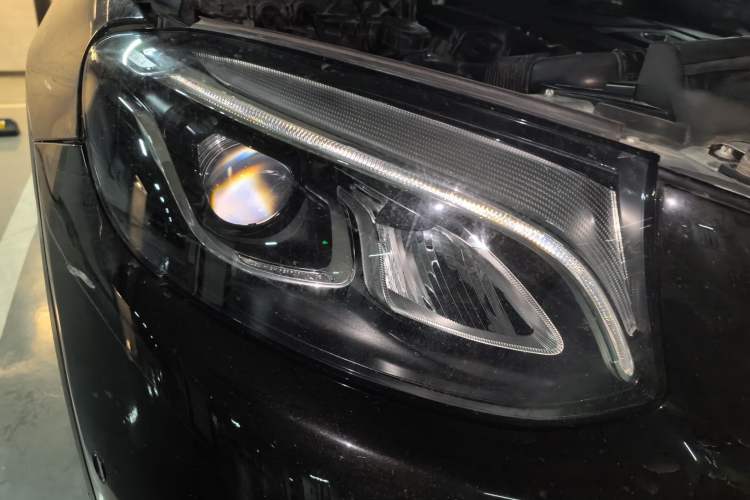 Used Mercedes-Benz GLC 2017 GLC 260 4MATIC Dynamic Edition Right Front Headlight