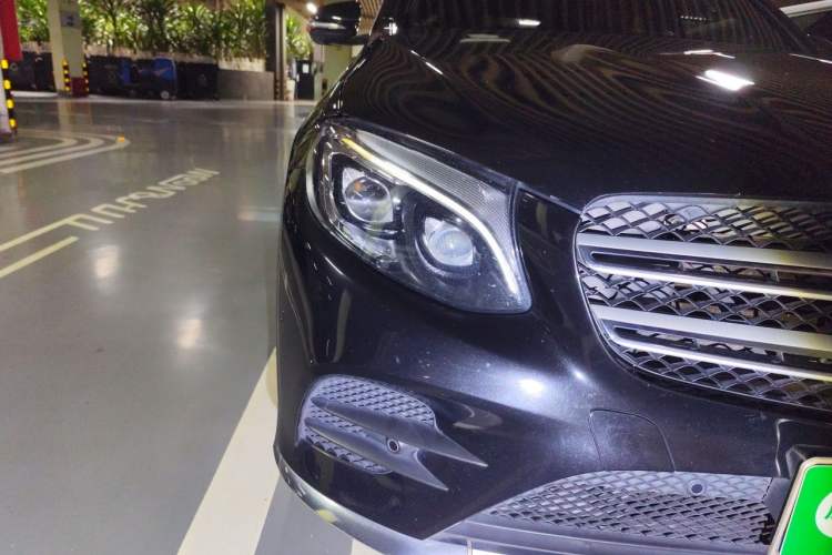 Used Mercedes-Benz GLC 2017 GLC 300 4MATIC Sport Edition Right Front Headlight