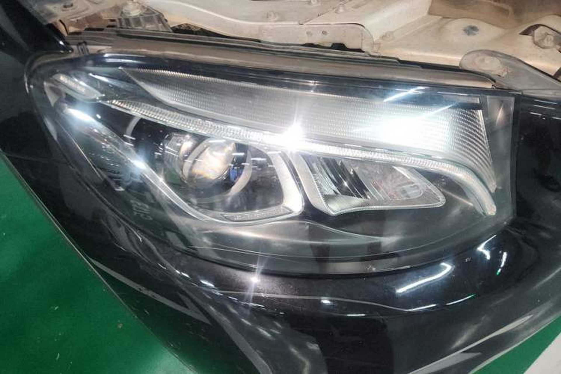 Used Mercedes-Benz GLC 2017 GLC 260 4MATIC Luxury Model Right Front Headlight