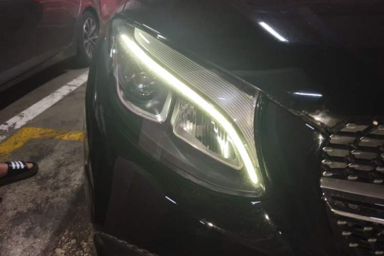 Used Mercedes-Benz GLC 2017 GLC 260 4MATIC Dynamic Edition Right Front Headlight