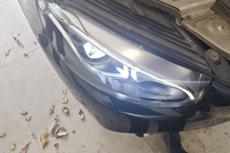 Used Mercedes-Benz GLC 2017 GLC 260 4MATIC Dynamic Edition Right Front Headlight