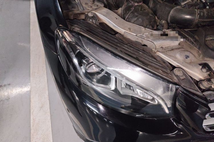 Used Mercedes-Benz GLC 2017 GLC 260 4MATIC Luxury Model Right Front Headlight