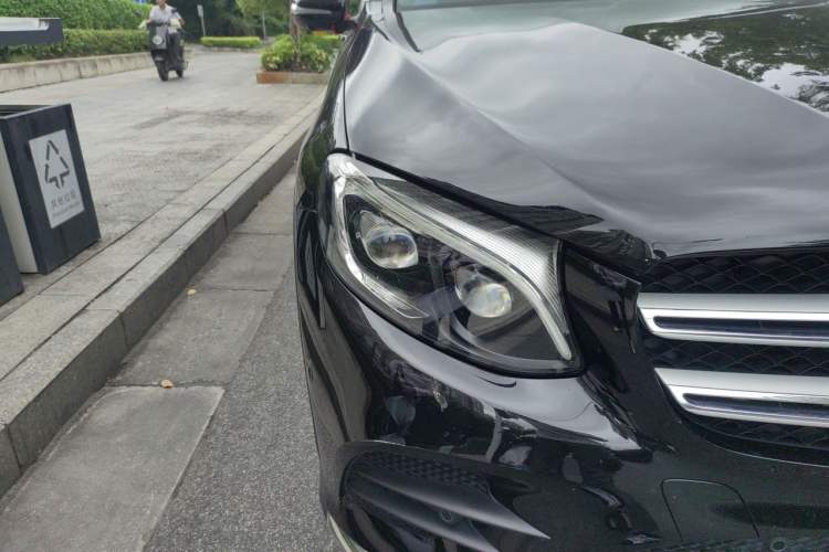Used Mercedes-Benz GLC 2017 GLC 300 4MATIC Sport Edition Right Front Headlight