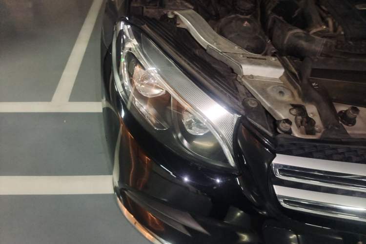 Used Mercedes-Benz GLC 2017 GLC 300 4MATIC Sport Edition Right Front Headlight