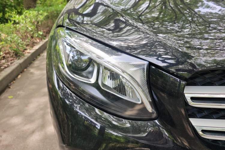 Used Mercedes-Benz GLC 2017 GLC 260 4MATIC Dynamic Edition Right Front Headlight