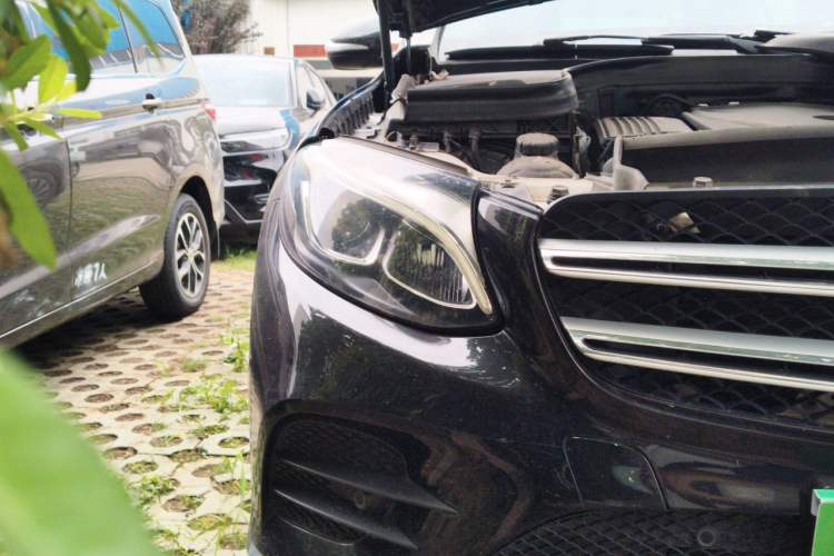 Used Mercedes-Benz GLC 2017 GLC 260 4MATIC Dynamic Edition Right Front Headlight