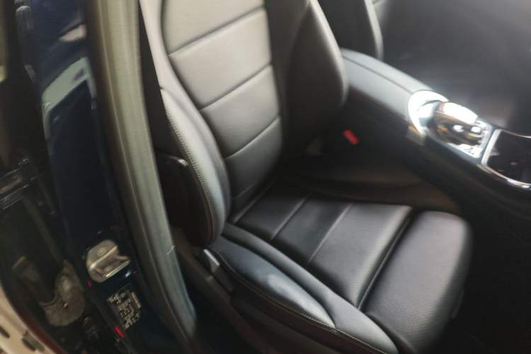 Used Mercedes-Benz GLC 2017 GLC 200 4MATIC Right Front Seat