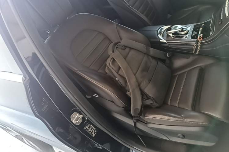 Used Mercedes-Benz GLC 2017 GLC 300 4MATIC Luxury Model Right Front Seat