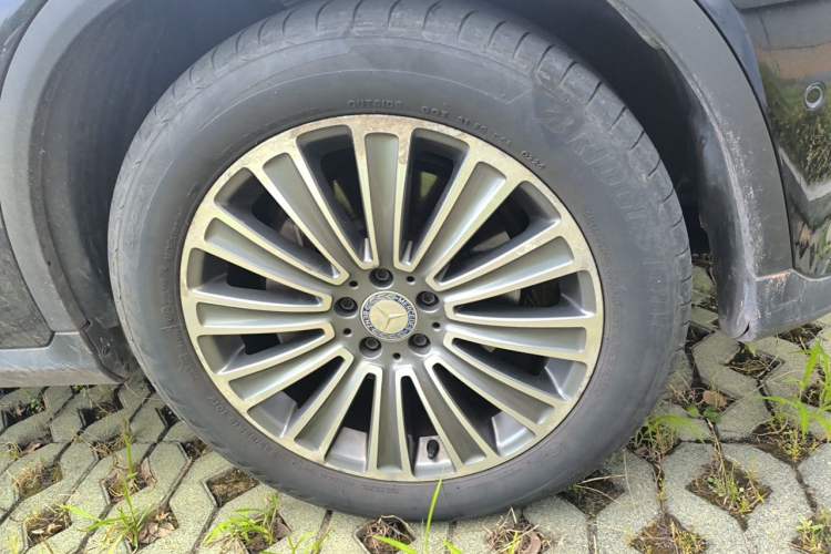 Used Mercedes-Benz GLC 2017 GLC 200 4MATIC Right Front Wheel Hub