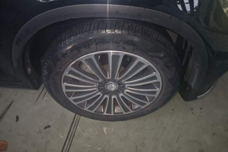 Used Mercedes-Benz GLC 2017 GLC 260 4MATIC Dynamic Edition Right Front Wheel Hub