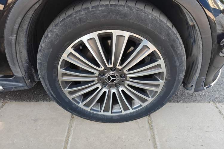 Used Mercedes-Benz GLC 2017 GLC 200 4MATIC Right Front Wheel Hub