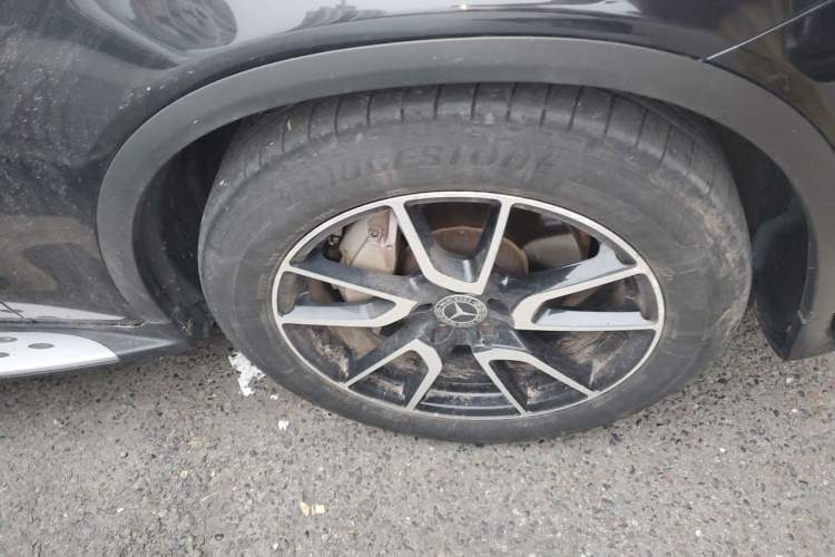 Used Mercedes-Benz GLC 2017 GLC 260 4MATIC Dynamic Edition Right Front Wheel Hub