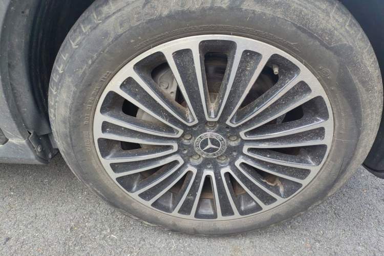 Used Mercedes-Benz GLC 2017 GLC 260 4MATIC Dynamic Edition Right Front Wheel Hub