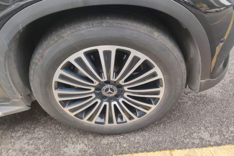 Used Mercedes-Benz GLC 2017 GLC 200 4MATIC Right Front Wheel Hub